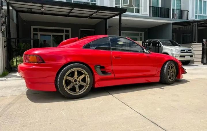 Toyota MR2 สีแดง ปี 1991 2