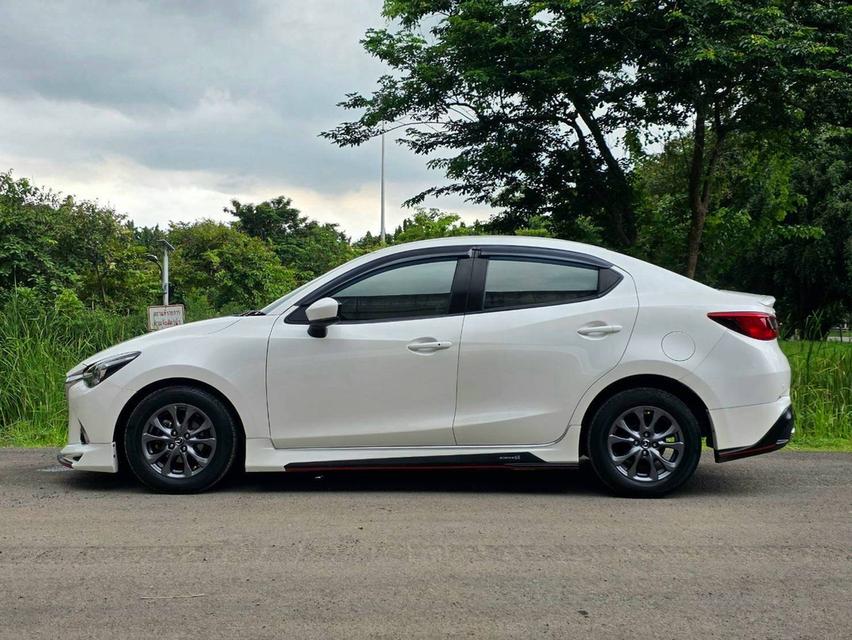 Mazda 2 1.3 High Plus ปี 2018ราคา 295,000 บาท รูปย่อยที่ 3