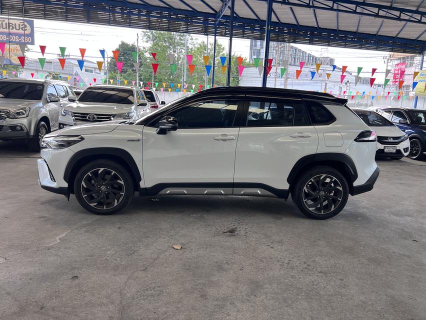 ขาย Toyota Cross 1.8 GR Sport Hybrid ปี 2022 ออโต้ สีขาว เครื่องเบนซิน+ไฟฟ้า รถสวยขับดี ประหยัดน้ำมัน รูปที่ 4