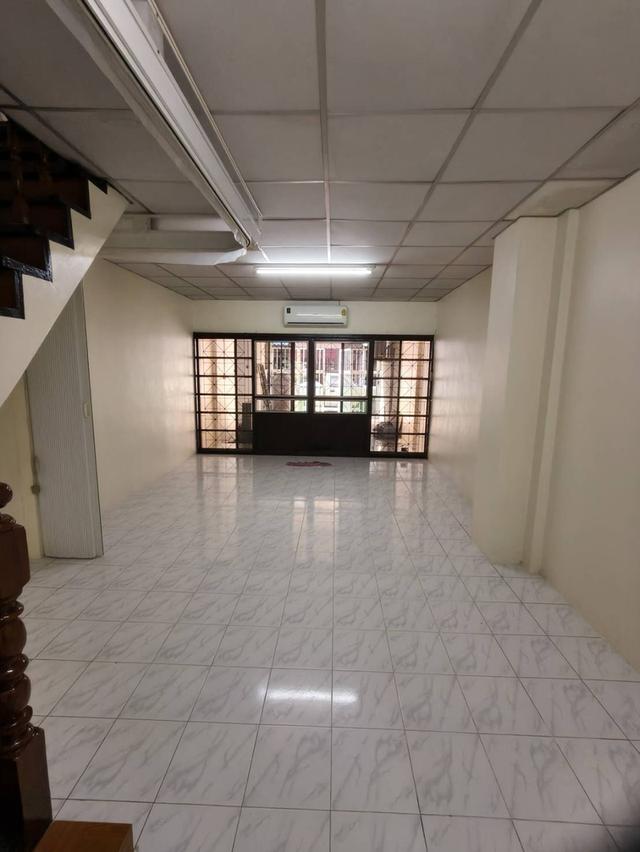 ทาวเฮ้าส์ปรับปรุงใหม่ 2