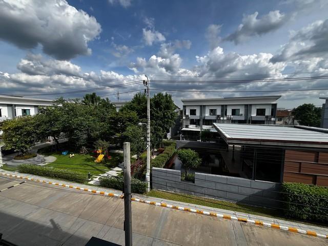 ให้เช่าทาวน์โฮม โครงการ เพล็กซ์ เรสซิเดนซ์ นวมินทร์ 111 ใกล้โรงเรียนเลิศหล้า เกษตรนวมินทร์ 11