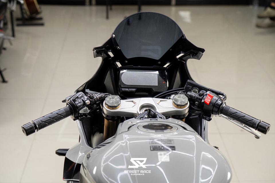 HONDA CBR650R สีเทาแลมโบ 2021 รูปที่ 5