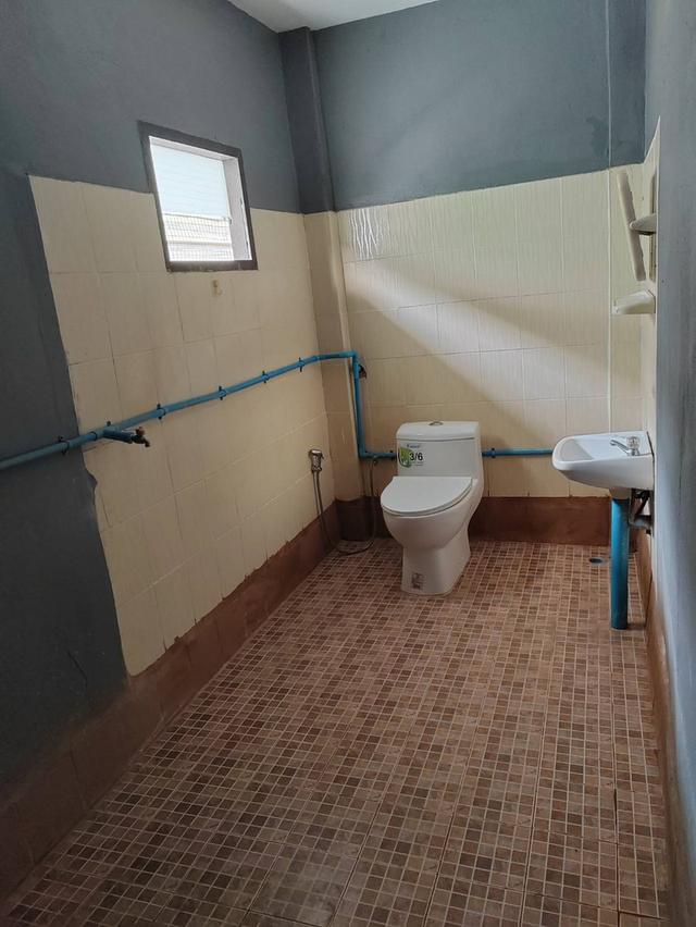 ขายอาคารพาณิชย์ 2 ชั้น 2 ล็อกคู่​ ทำเลทอง ติดตลาด อำเภอวชิรบารมี​ จังหวัดพิจิตร​ 10