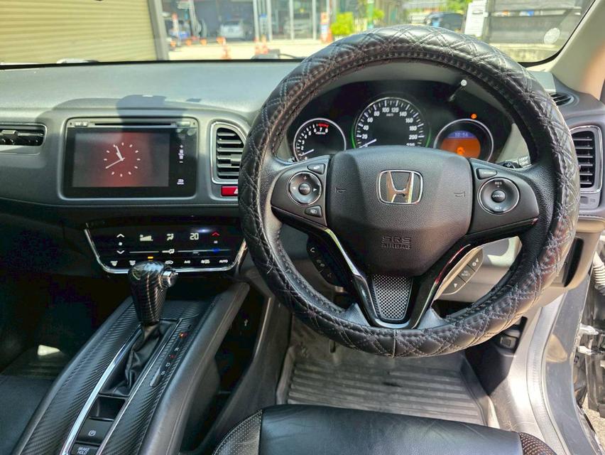 Honda HRV 1.8E Limited ปี16 9