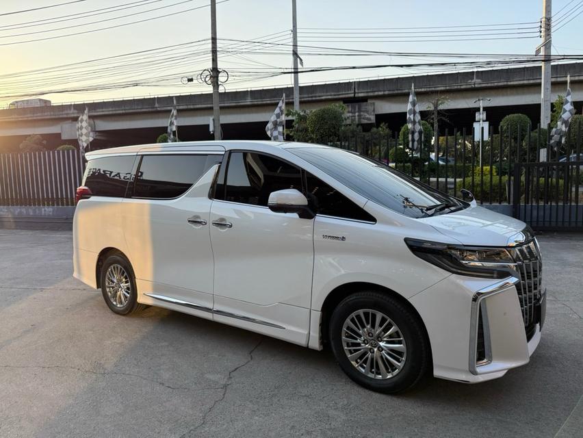 TOYOTA ALPHARD 2.5 HYBRID SR-C E-FOUR 4WD ปี 2021