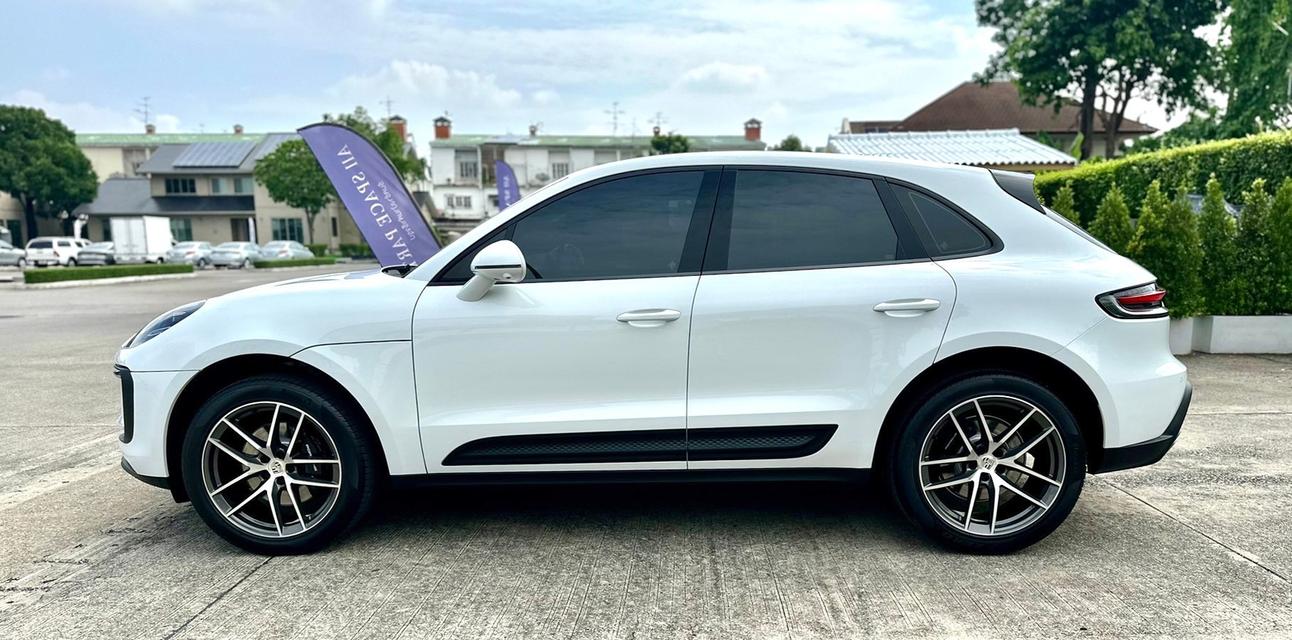 Porsche Macan 2.0 ปี (2024) 5