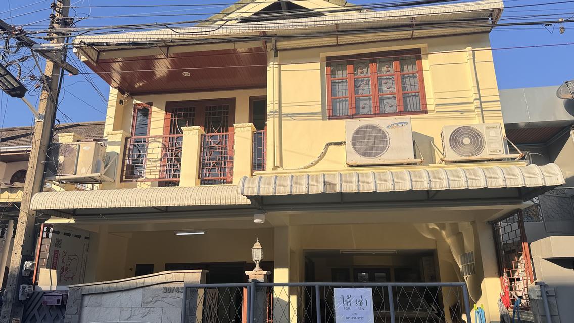 📣 ให้เช่าทาวน์โฮมหลังใหญ่ 5 ห้องนอน ติด BTS พหลโยธิน 59 (100 เมตร!) ใกล้ห้าง ใกล้ตลาด ครบจบในที่เดียว 1