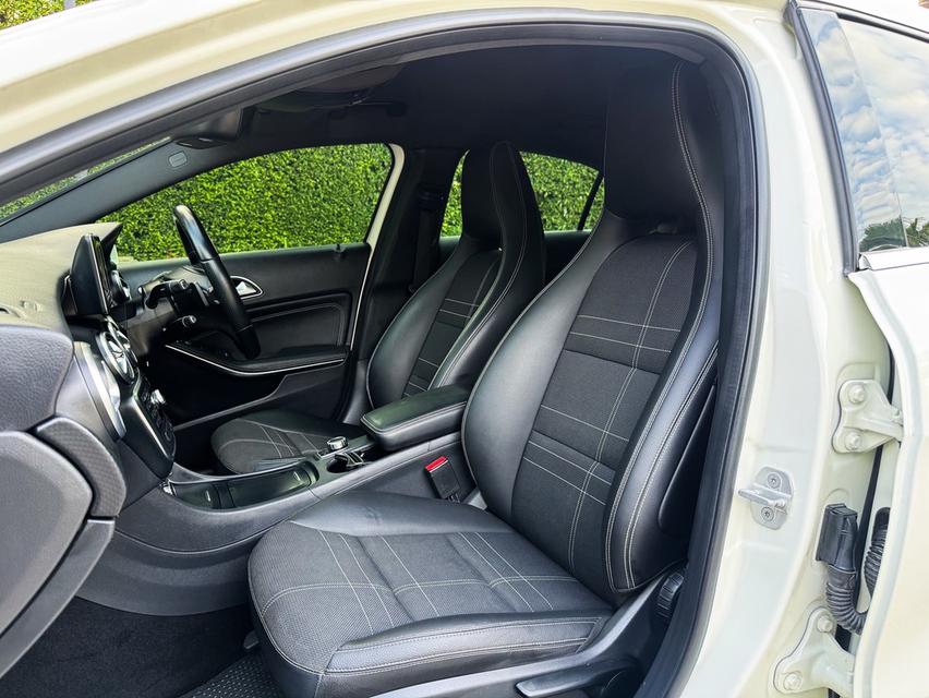 รหัสรถ AVA9730 🌈 Benz A180 W176 AMG Top  ปี 2015 11