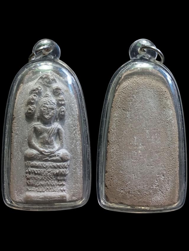 เปิดพระนาคปรก เนื้อผงเก่าพุทธคุณ สภาพเดิมๆพร้อมเลี่ยมกันน้ำอย่างดีชอบทักได้ครับ