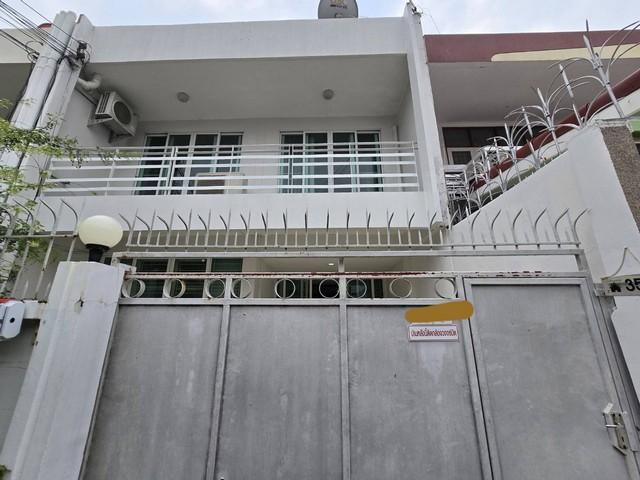 ให้เช่า ทาวน์เฮาส์2ชั้น 28 ตรว. อยู่ถนนสุขุมวิท89/1 ใกล้BTSสถานีบางจาก 1