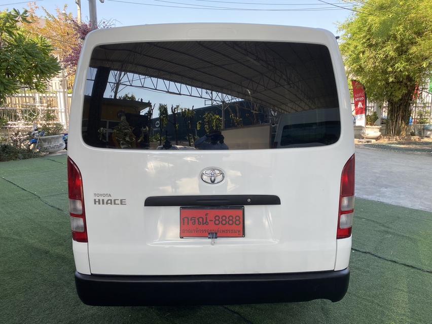 Toyota Hiace 3.0 ตัวเตี้ย D4D Van ปี 2019 #ตู้ทึบสำหรับบรรทุก #ปูพื้นแล้ว 4