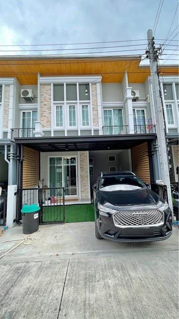 ให้เช่าทาวน์เฮ้าส์ 2 ชั้น 19 ตรว. โครงการ Golden town รามอินทรา-วงแหวน ใกล้วัดคู้บอน