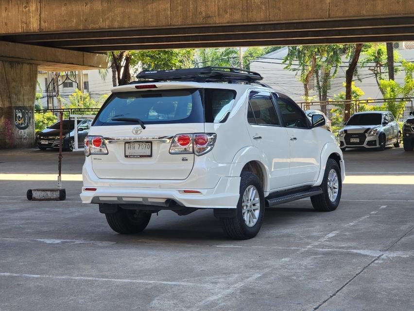 ขายรถ Toyota Fortuner 2.5G ปี 2013 สีขาว เกียร์ออโต้ 4