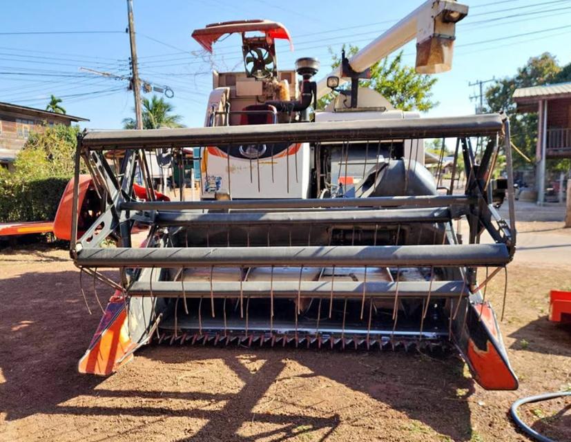 2017 KUBOTA dc 70g plus รถเกี่ยวข้าว