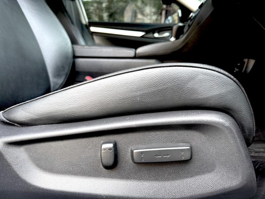 HONDA CIVIC 1.8 EL ปี 2016 รูปที่ 18