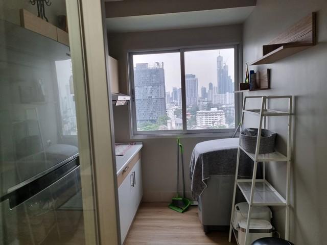 ปล่อยเช่าคอนโด Supalai Park Ekkamai-Thonglor68 sq.m. 1 bedroom plus ชั้น 16 ห้องทิศใต้