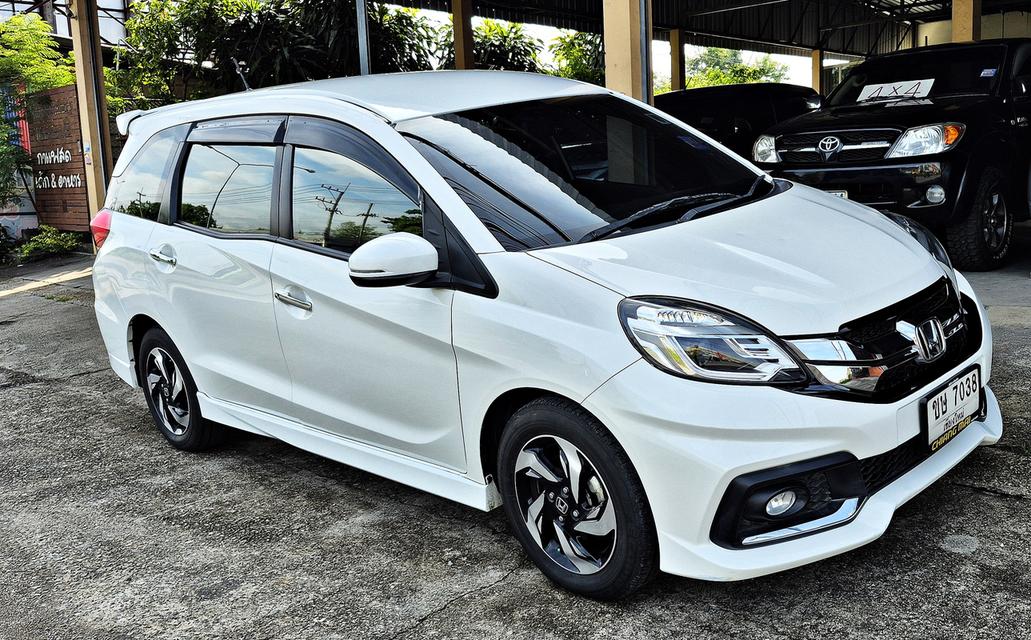 mobilio 1.5 rs 7ที่นั่งมือเดียวออกห้างเดิมจัด สวยจนข้างบ้านถามว่าหามาจากไหน รูปย่อยที่ 2