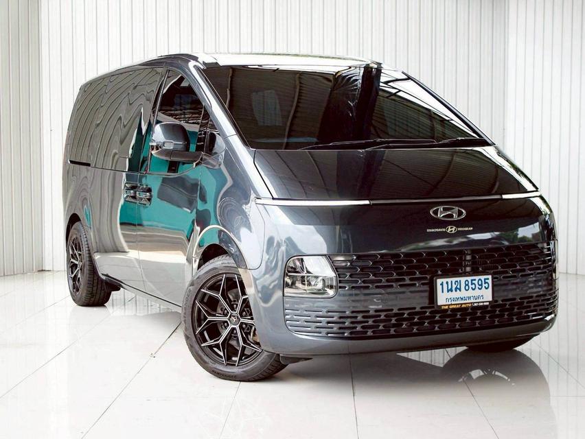 Hyundai Staria 2.2S ปี22
