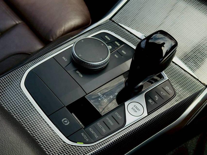(แจ้งรหัสรถ YO7755) 🚩 BMW 330e M SPORT G20 LCI ปี 2022 จด 2023 รูปที่ 19