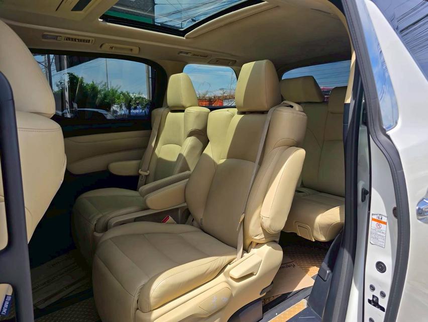 TOYOTA ALPHARD 2.5 HYBRID X E-FOUR รูปที่ 16