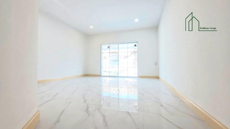 ทาวน์เฮาส์ 2 ชั้น มนวดี วัดลาดปลาดุก นนทบุรี 15