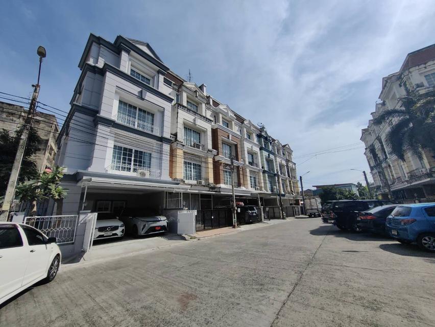 ให้เช่าโฮมออฟฟิศ 4 ชั้น โครงการพลัสพาร์ค อเวนิว ลาซาล-ศรีนครินทร์ 3