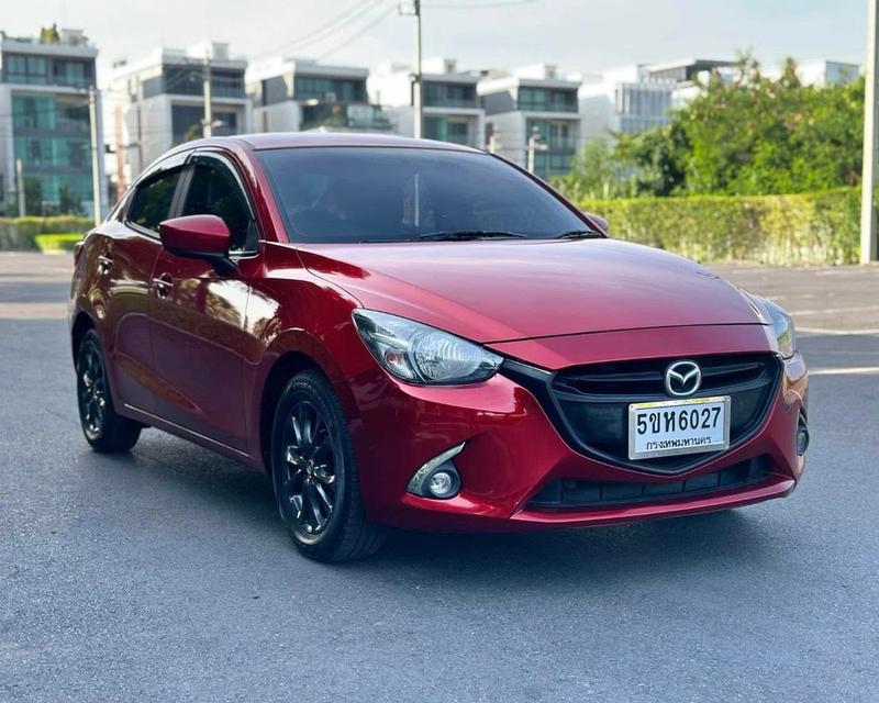 Mazda 2 Skyactive 1.3 Sport High. เกียร์ Auto สีแดง ปี2015 2