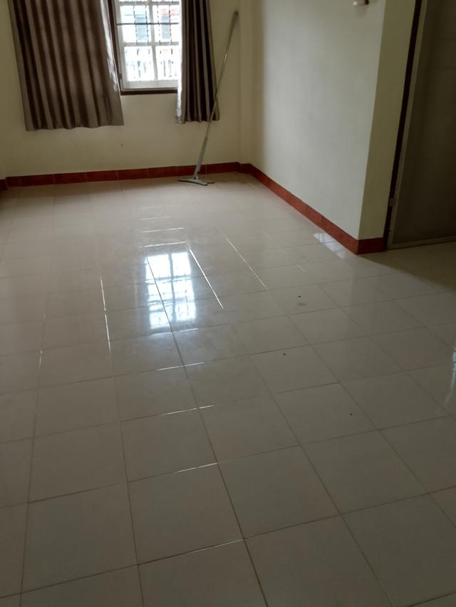 ขายบ้านมือสองพร้อมผู้เช่าเก็บค่าเช่าต่อได้เลยทำเลดีเดือนละ 5,500 บาท 5