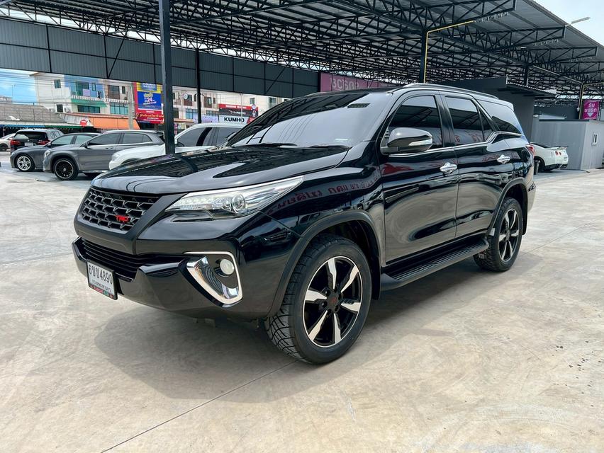 TOYOTA FORTUNER 2.4 V 2WD ปี 2016