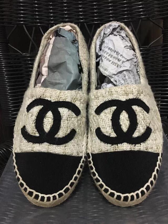 รองเท้าชาแนลแท้ มือสอง (Chanel Espadrilles canvas) 1