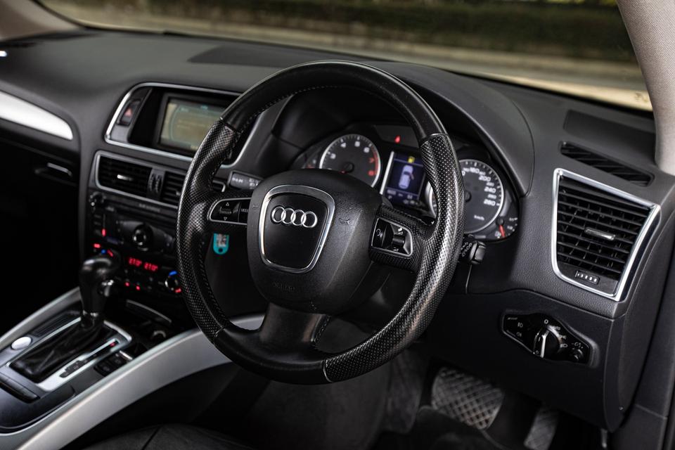 ขาย Audi Q5 2.0T Fsi Quattro ปี10 11