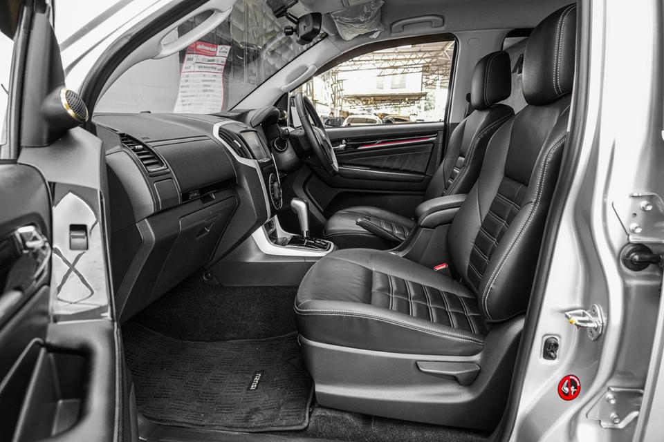 2019 ISUZU MU-X 3.0 DVD Navi THE ONYX 4WD AT สีเทา ไมล์ 127313 กม. 15