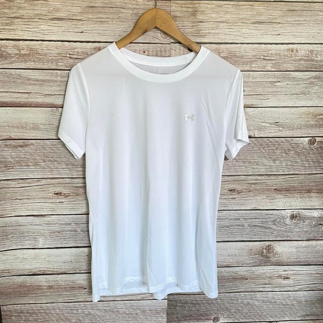 under armour เสื้อกีฬาสีขาวสวย