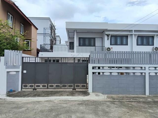 ให้เช่าบ้าน 2 ชั้น โชคชัย 4 ซอย 56 ถนนโชคชัย 4 รีโนเวทใหม่ ทำเลดีเดินทางสะดวก แหล่งชุมชน เหมาะอยู่อาศัยและทำออฟฟิศ ไม่มีเฟอร์นิเจอร์ 8
