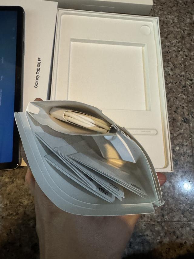 ขายSamsungTabS10FEสีGray128กิ๊กสูนTrueยกกล่องของแถมคีย์บอรดใหม่กริปใช้งานดีทุกๆฟังชั่นประกันปีหน้าถูกๆ 7