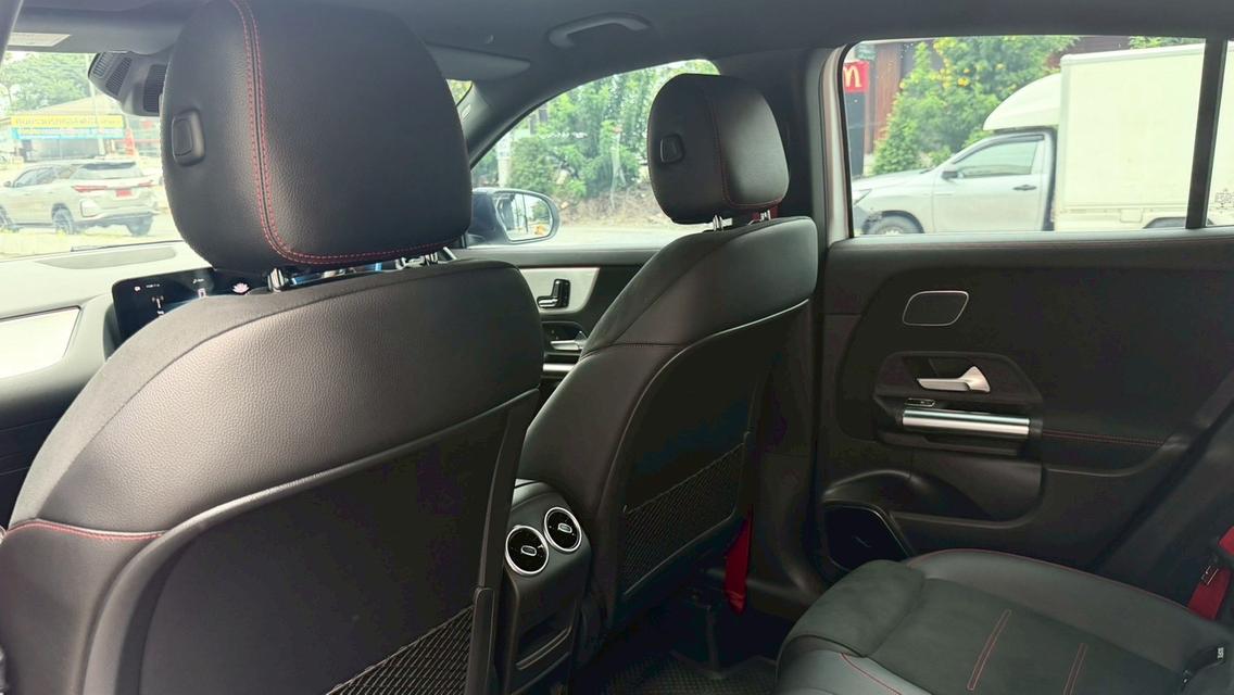 รหัสรถ KPV35 2022 BENZ GLA 35 4MATIC รูปที่ 7