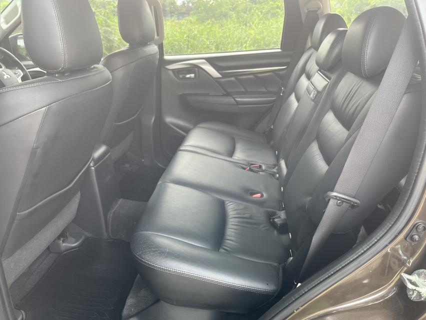 Mitsubishi pajero  11