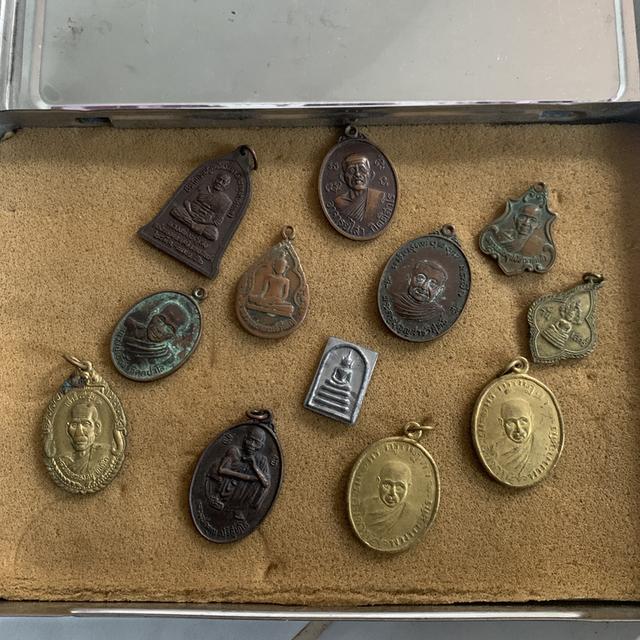 ปล่ลยเหมา 12 องค์ ไม่ทราบที่