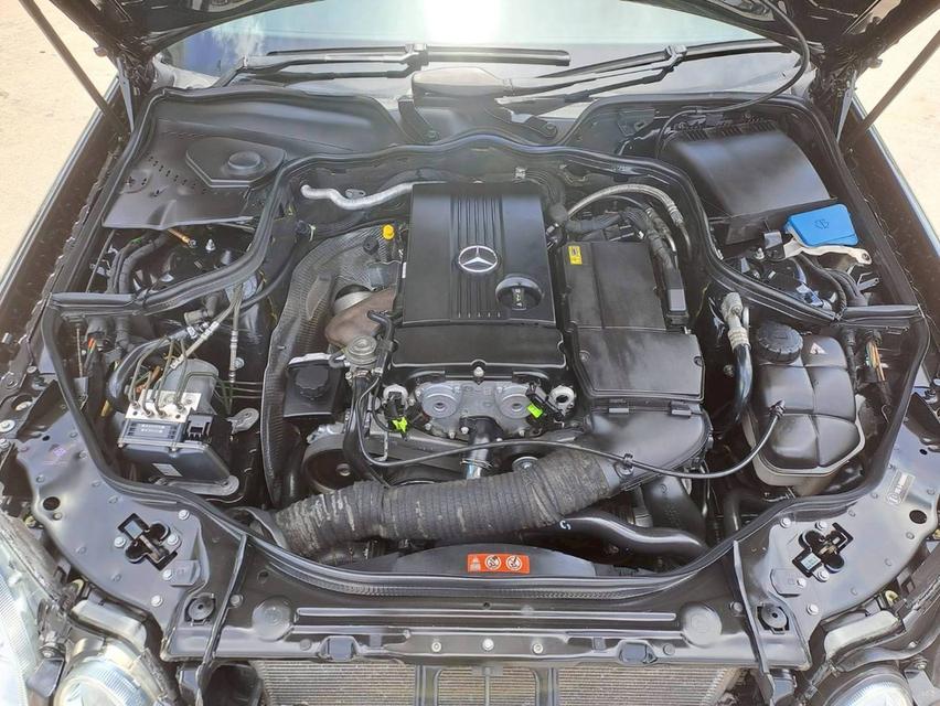 BENZ  E200  W211 NGT โรงงาน ปี 2009  รถสภาพสวยเดิมๆไม่มีอุบัติเหตุ ติดแก๊สจากโรงงาน 10