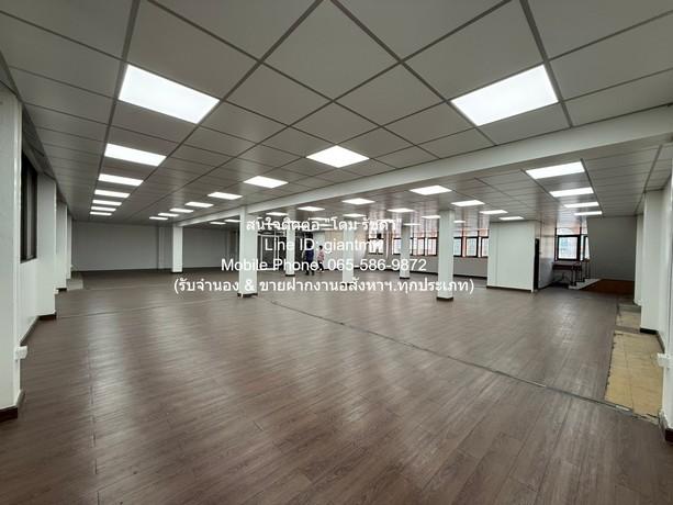 สำนักงาน ขายอาคารสำนักงาน 6 ชั้น (รีโนเวทแล้ว) มีลิฟต์ พร้อมโรงจอดรถ ติดถนนรัชดาภิเษก 161 ตร.ว. (พื้นที่ใช้สอย 2,408 ตร. 5