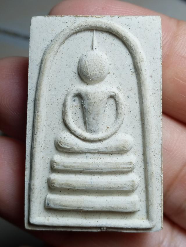 หลวงพ่อแพวัดพิกุลทอง