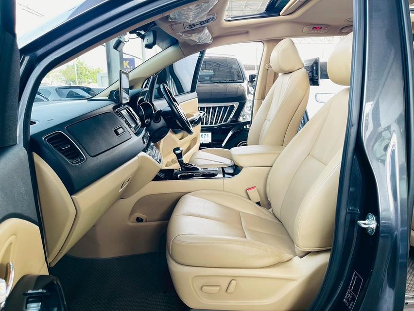 KIA Grand Carnival 2.2SXL Sunroof ปี18 สีเทา มือแรก ไมล์แสนโลแท้ รูปที่ 15
