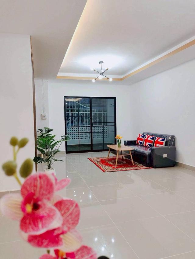 ทาวน์เฮ้าส์ 2 ชั้น รีโนเวทใหม่ พร้อมเข้าอยู่ | หมู่บ้านพฤกษา 9 คลองหลวง 4