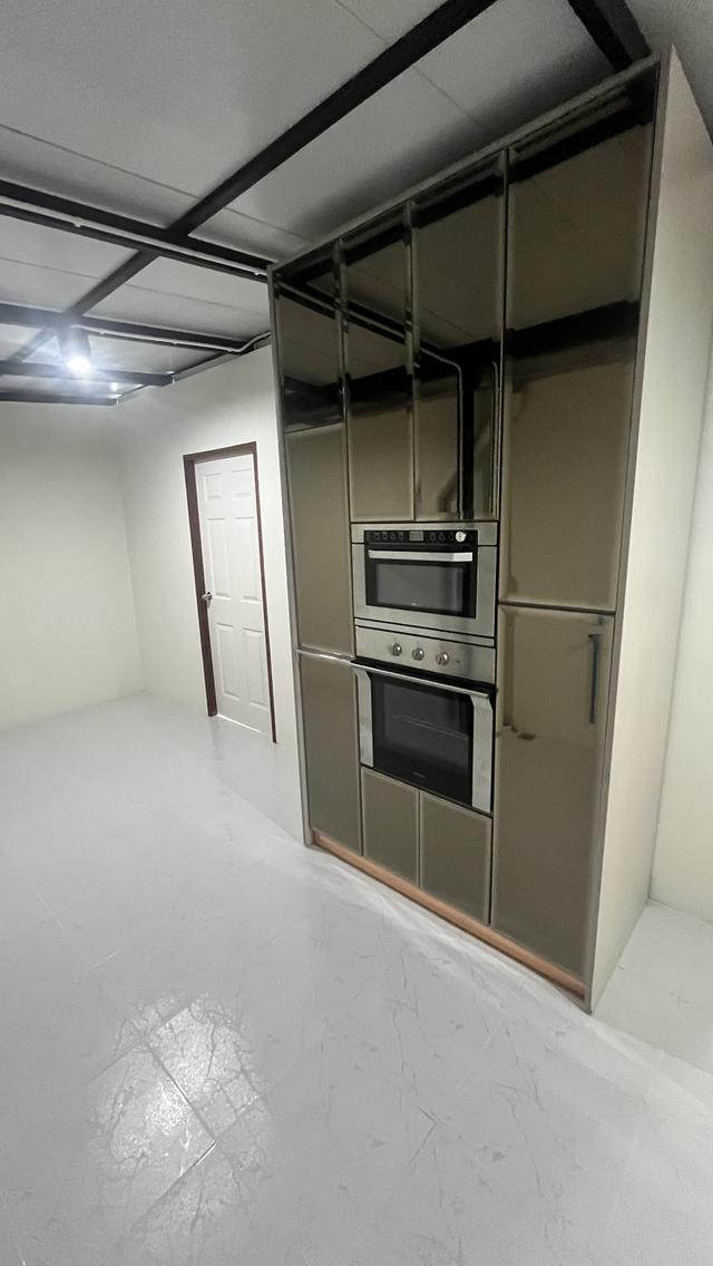 ขายทาวน์เฮ้าส์ 2 ชั้น สภาพรีโนเวทใหม่ทั้งหลัง 13