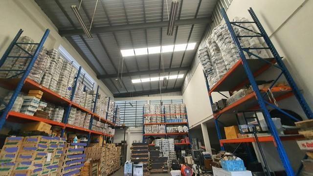 PB5935ขายอาคารสำนักงาน 3 ชั้น โกดัง โรงงานขนาดเล็ก SME สภาพสวยใหม่ ซอยลาดพร้าว 101 ใกล้วัดบึงทองหลาง 7