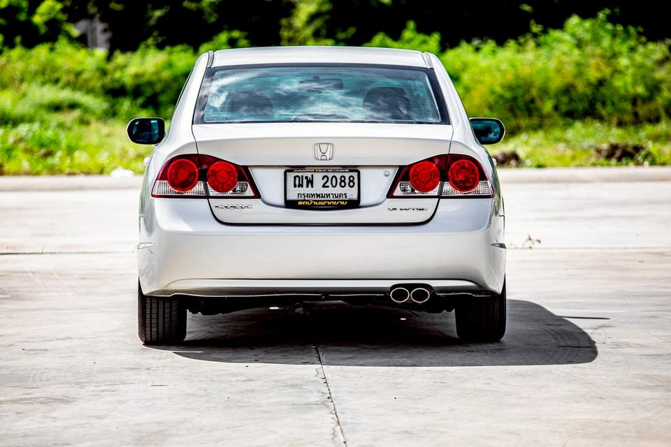 Honda Civic Fd 1.8E ปี 2009 สีเทา เกียร์ออโต้ 8