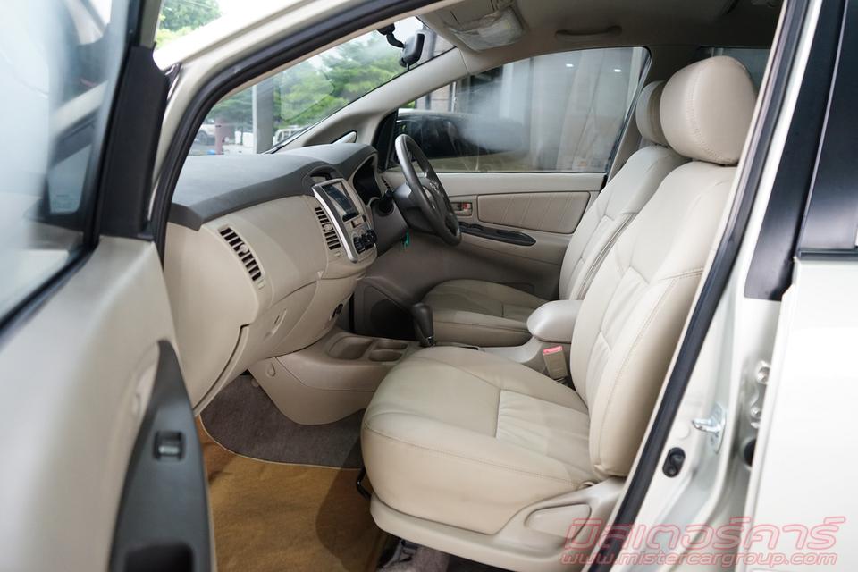 2012 TOYOTA INNOVA 2.0 G OPTION 10