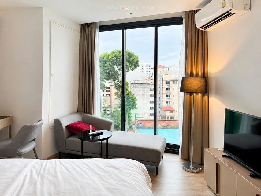 For Rent / For Sale — 1-Bedroom Condo at The Edge Central PattayaUrgent rental condo at The Edge Central Pattaya, located in the heart of Pattaya 4