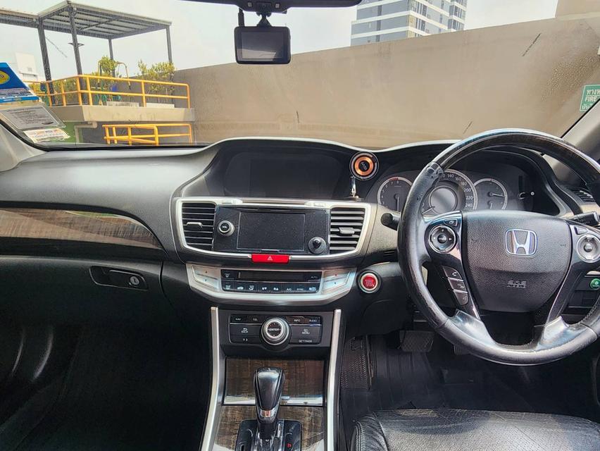 Honda Accord 2.0 ปี 2013 รูปที่ 5