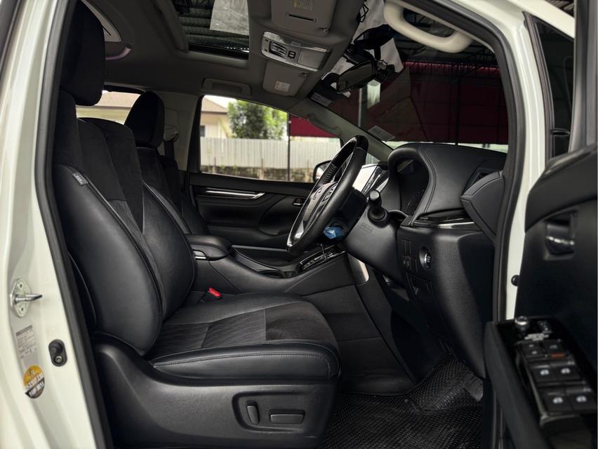 รหัสรถ WRT9108 2016 TOYOTA VELLFIRE, 2.5 10